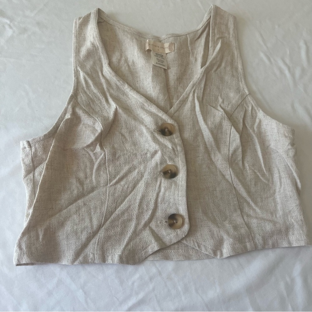 Altar’d State Linen Blend Button Front Crop‎ Top Size S Neutral
